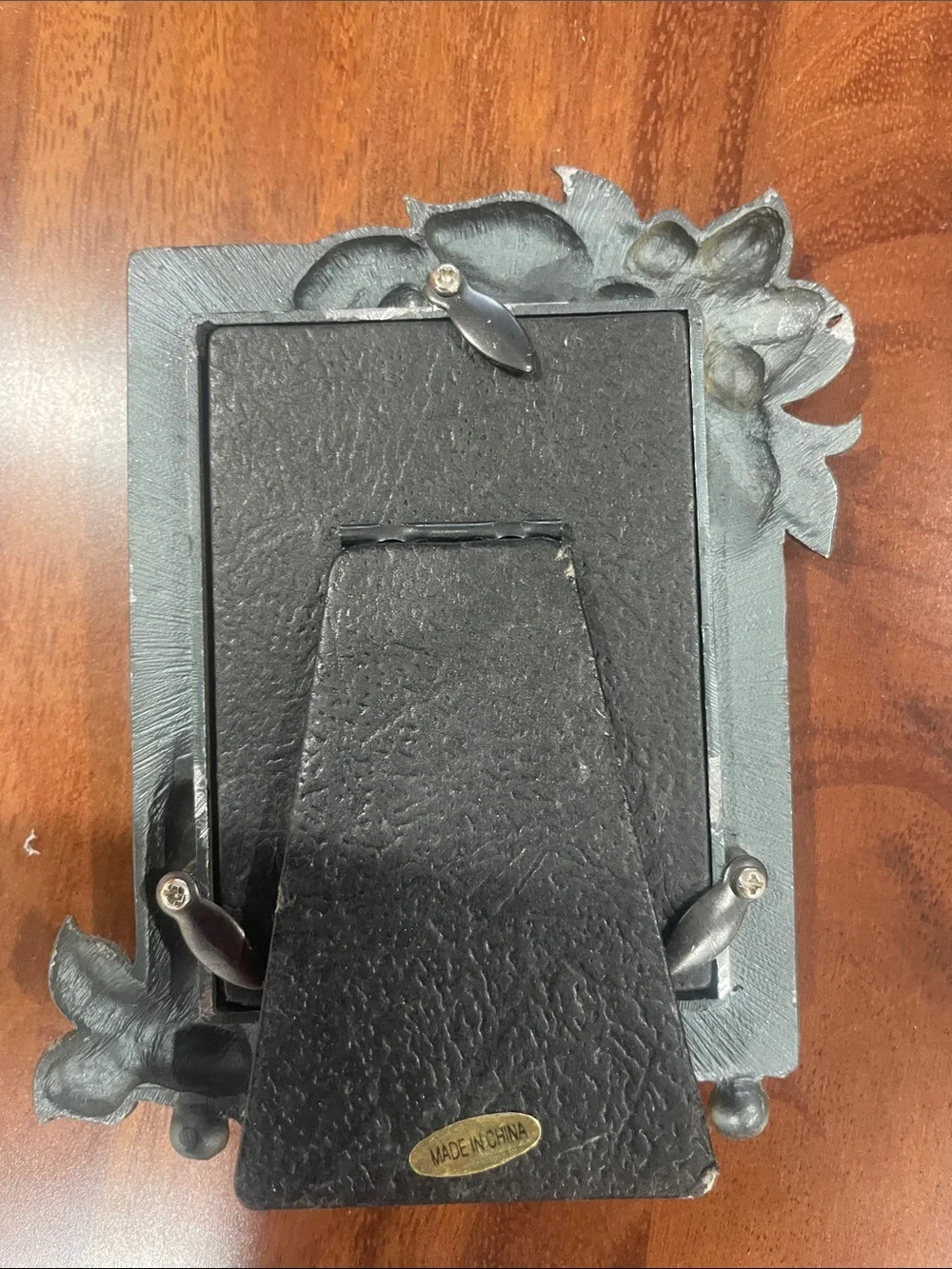 Brass-Accented Brown Floral Photo Frame - Elegant Home Accent